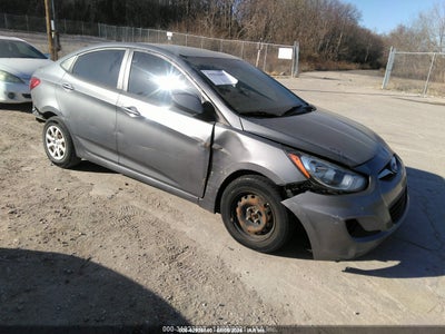 HYUNDAI ACCENT 2013