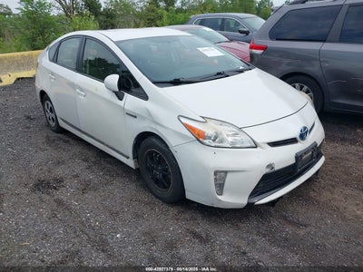TOYOTA PRIUS 2014