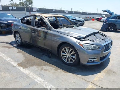 INFINITI Q50 2015