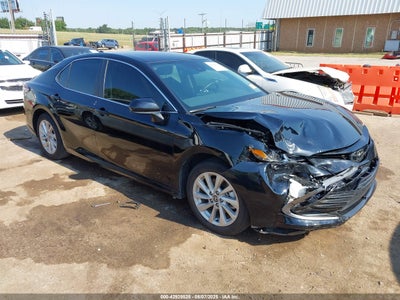 TOYOTA CAMRY 2024