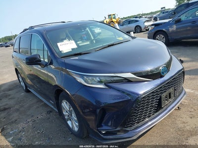 TOYOTA SIENNA 2021