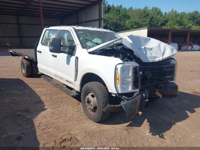 FORD F-350 CHASSIS 2025