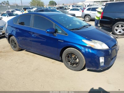 TOYOTA PRIUS 2011