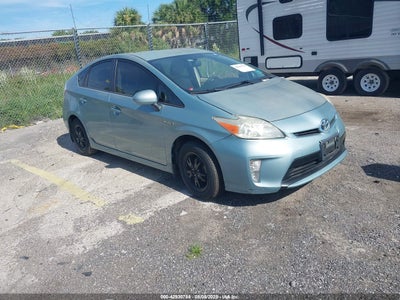 TOYOTA PRIUS 2013