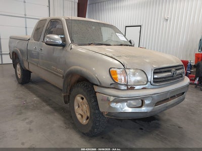 TOYOTA TUNDRA 2002