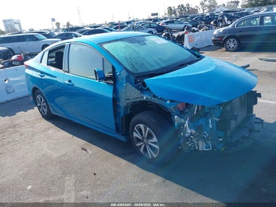 TOYOTA PRIUS PRIME 2017