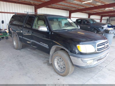 TOYOTA TUNDRA 2001