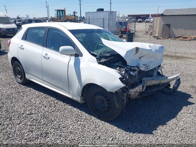 TOYOTA MATRIX 2010