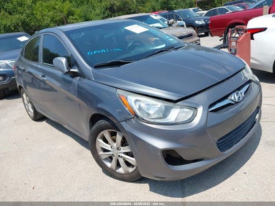 HYUNDAI ACCENT 2013