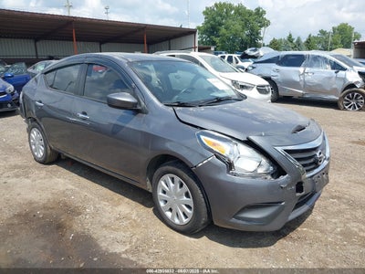NISSAN VERSA 2019