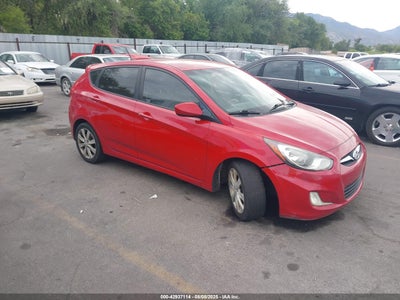 HYUNDAI ACCENT 2012