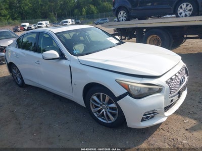 INFINITI Q50 2015