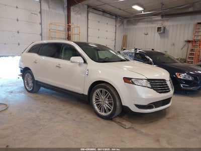 LINCOLN MKT 2019