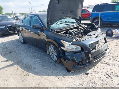 NISSAN MAXIMA 2009