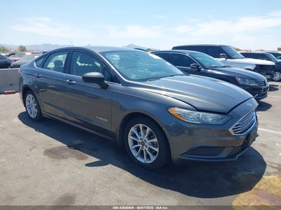FORD FUSION HYBRID 2017