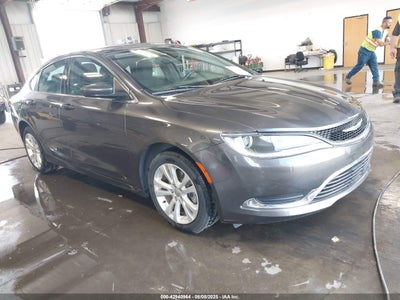 CHRYSLER 200 2016