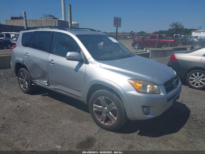 TOYOTA RAV4 2011
