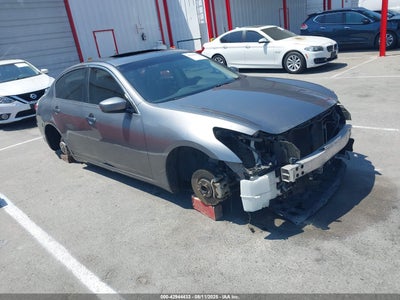 INFINITI G37 2013