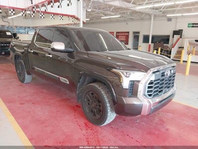 TOYOTA TUNDRA 2023
