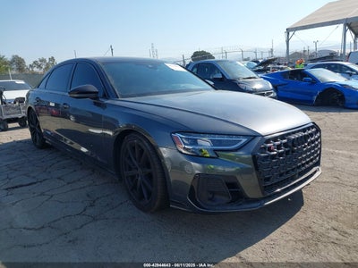 AUDI S8 2024