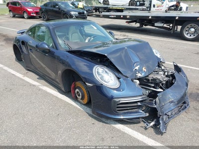 PORSCHE 911 2018