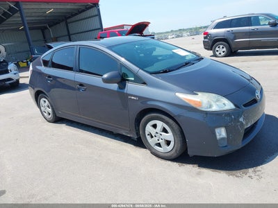 TOYOTA PRIUS 2011