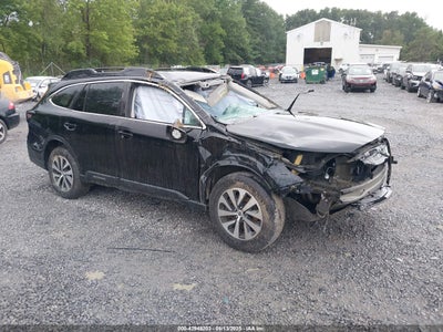 SUBARU OUTBACK 2020