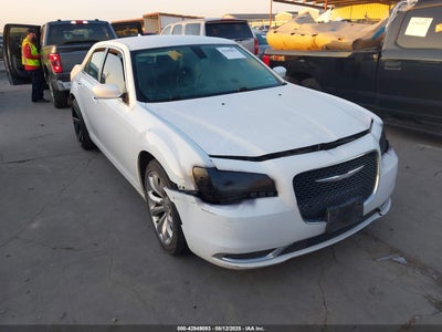 CHRYSLER 300 2016