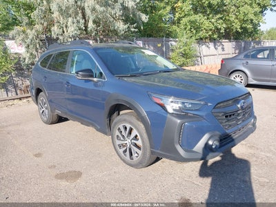 SUBARU OUTBACK 2024
