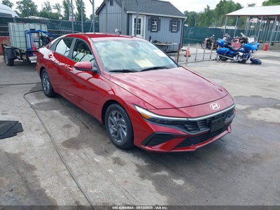 HYUNDAI ELANTRA 2024
