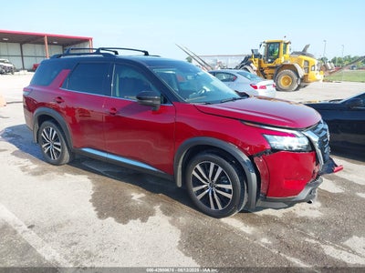 NISSAN PATHFINDER 2023