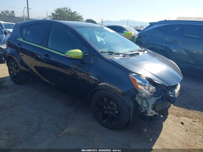 TOYOTA PRIUS C 2016