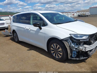 CHRYSLER PACIFICA HYBRID 2024