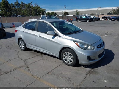 HYUNDAI ACCENT 2013