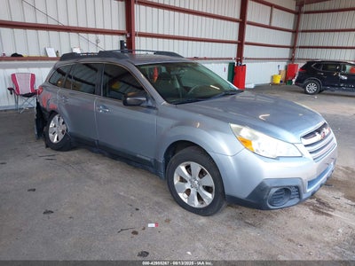 SUBARU OUTBACK 2013