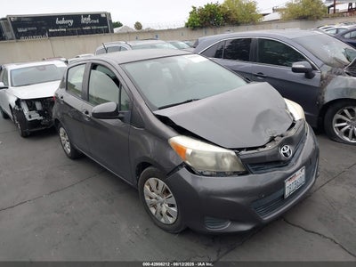 TOYOTA YARIS 2014