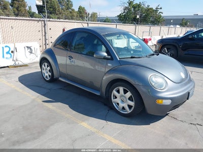 VOLKSWAGEN NEW BEETLE 2002