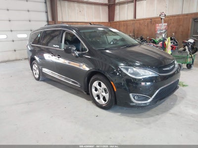 CHRYSLER PACIFICA 2017