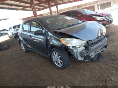 TOYOTA PRIUS C 2013