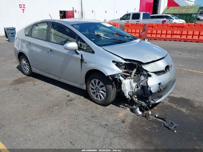 TOYOTA PRIUS PLUG-IN 2012