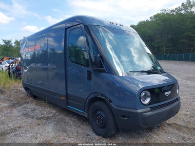 RIVIAN DELIVERY 700 2024