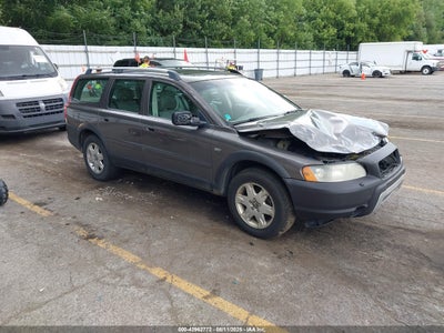 VOLVO XC70 2005