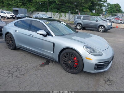 PORSCHE PANAMERA 2021
