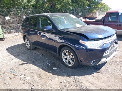 MITSUBISHI OUTLANDER 2015