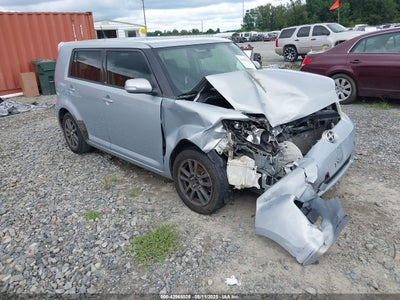 SCION XB 2013