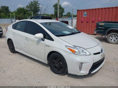 TOYOTA PRIUS 2013