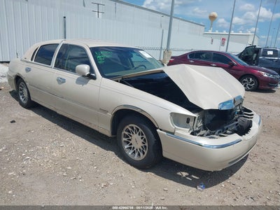 LINCOLN TOWN CAR 2000