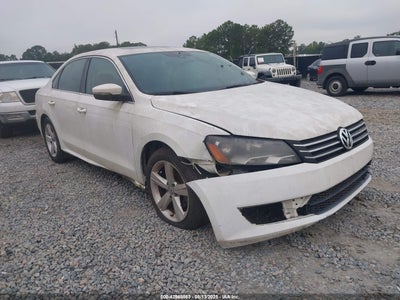 VOLKSWAGEN PASSAT 2013