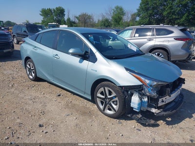 TOYOTA PRIUS 2018