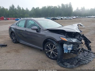 TOYOTA CAMRY 2020